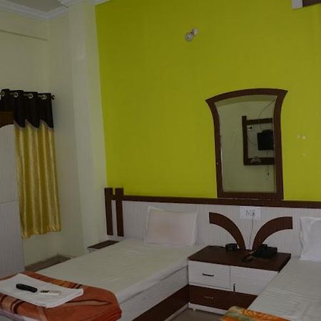 Hotel Rajawat , Madhya Pradesh Vidisha Bagian luar foto